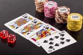 Meja Three Card Poker dengan batas taruhan fleksibel di platform gowin 123